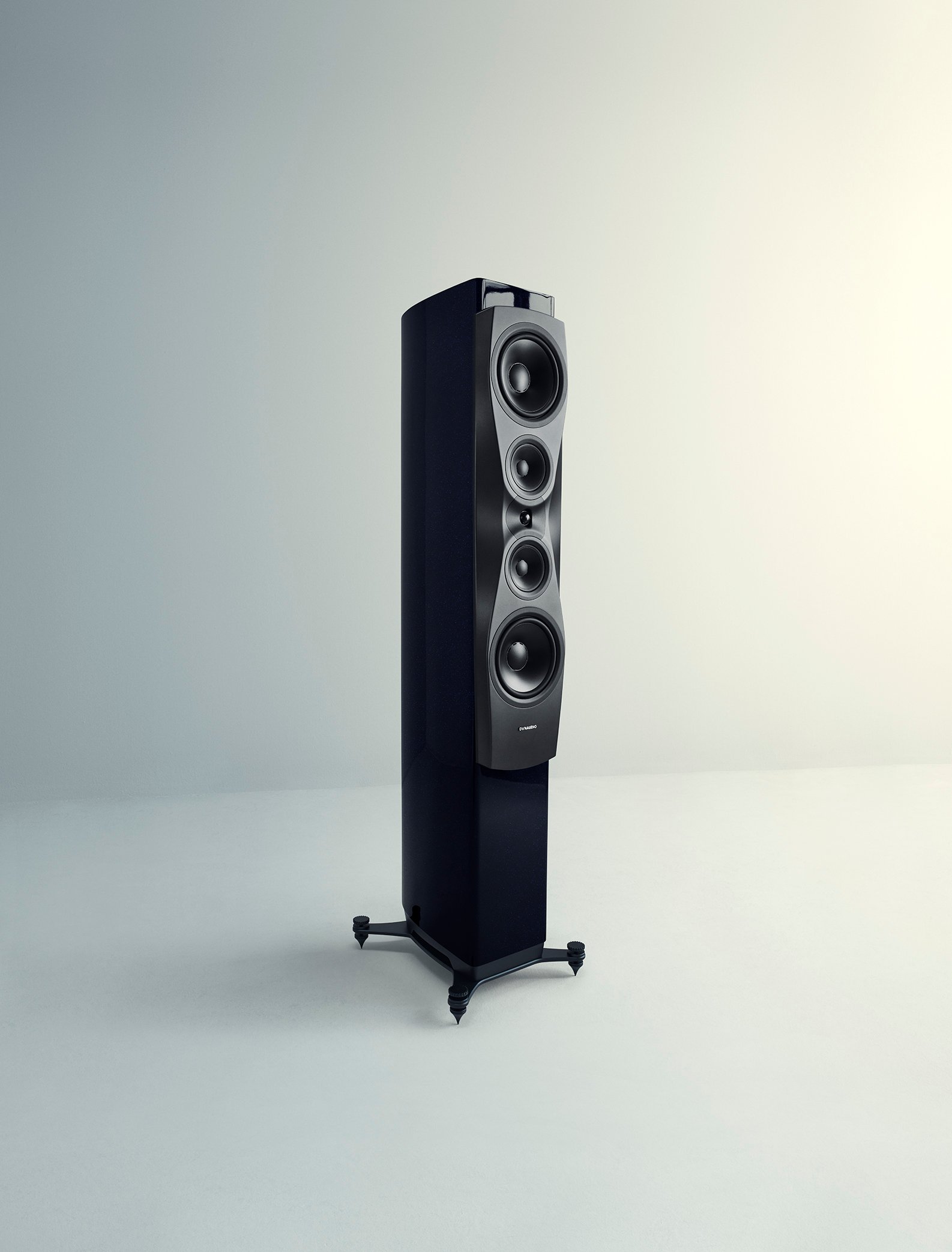 Dynaudio Confidence 60 - Midnight High Gloss 01